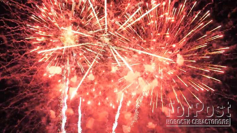 ForPost - Новости : В Крыму официально разрешили запускать фейерверки и салюты на Новый год