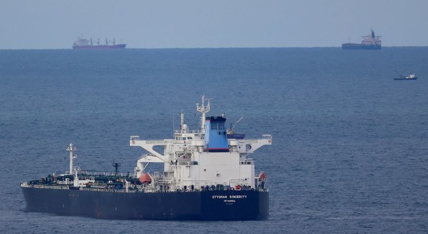 ForPost - Новости : Турцию обвинили в создании пробки из танкеров