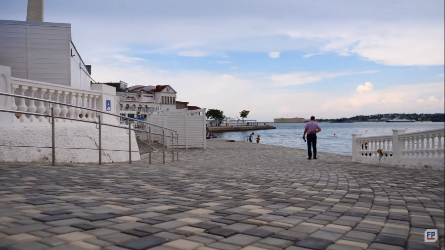 ForPost - Новости : Один пляж в Севастополе исчез, зато второй стал больше