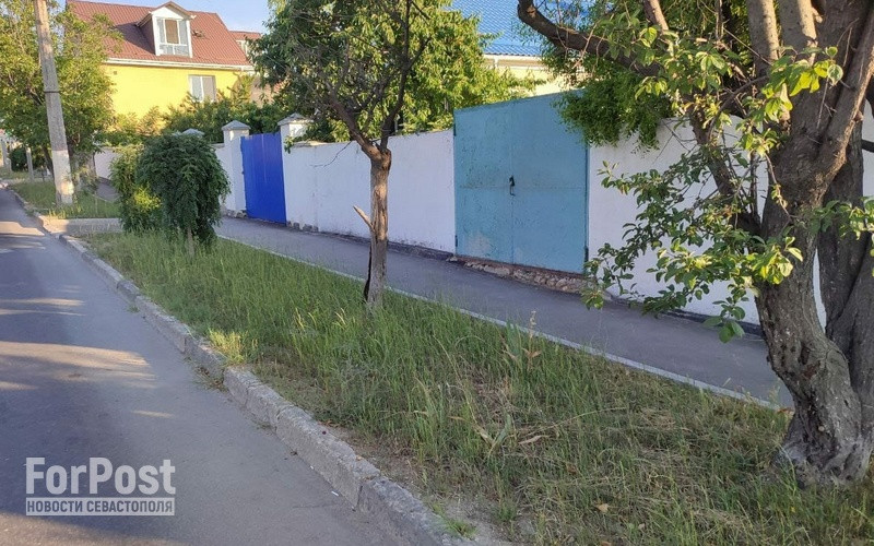 ForPost - Новости : Севастополец остался без воды после городского благоустройства