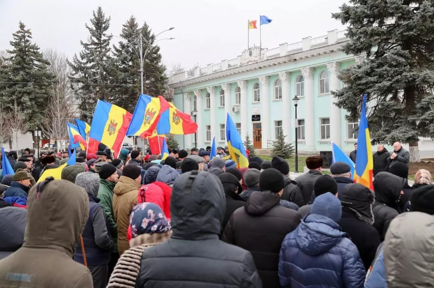 ForPost - Новости : Закрытие телеканалов в Молдавии: страну ждёт «тёмное» будущее?