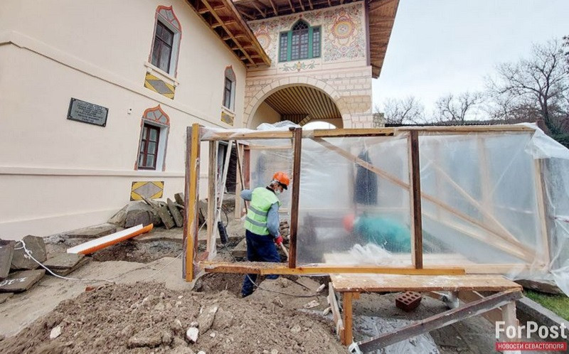 ForPost - Новости : Завершение реставрации Ханского дворца в Бахчисарае снова откладывается на год