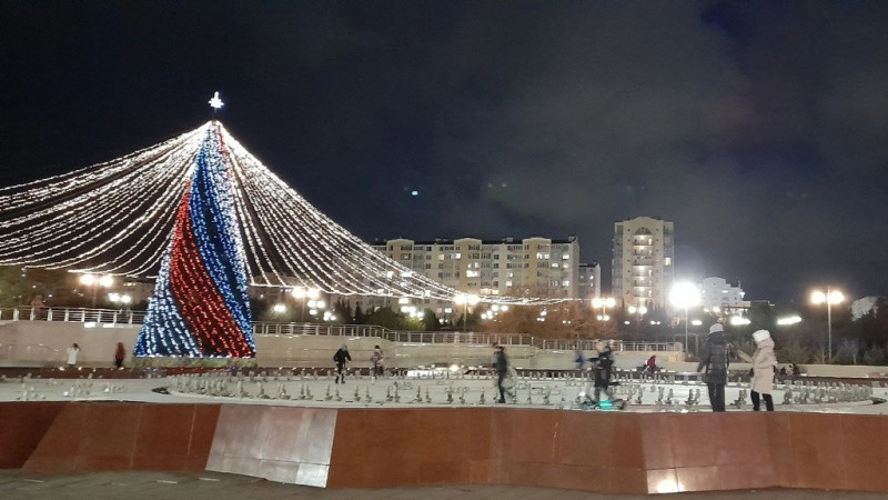 ForPost - Новости : Крупнейший фонтан Севастополя превратили в опасный аттракцион