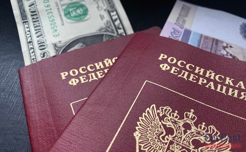 ForPost - Новости : Об эмиграции из России: нужно ли звать уехавших обратно
