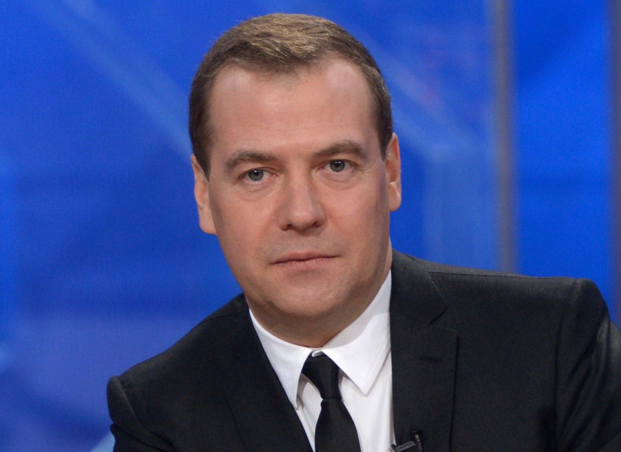 ForPost - Новости : Медведев заявил, что третья мировая война вряд ли будет на танках и истребителях