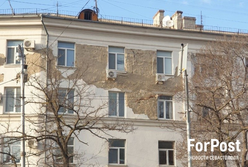 ForPost - Новости : В Севастополе «посыпалось» жилое историческое здание 