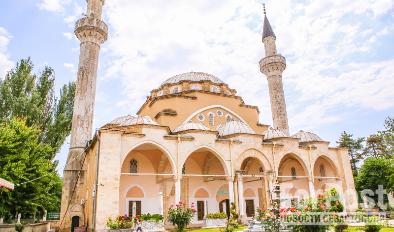 ForPost - Новости : Двое крымчан полгода обкрадывали местные мечети
