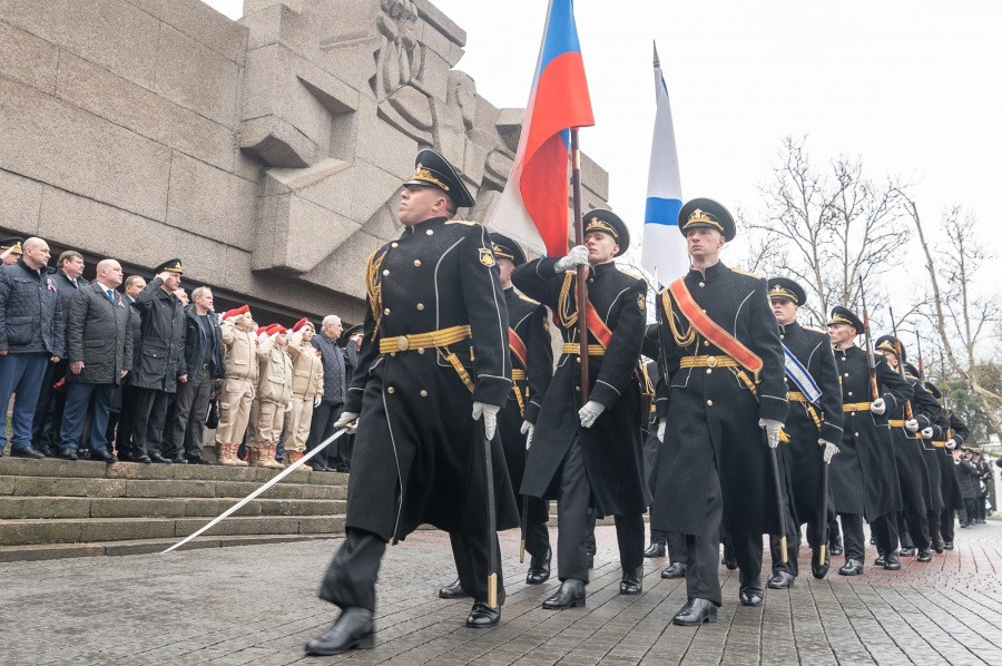 ForPost - Новости : Как Севастополь отметил годовщину воссоединения с Россией