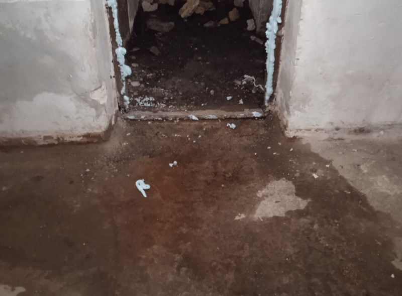 ForPost - Новости : В Севастополе бомбоубежище в подвале жилого дома заливает нечистотами 