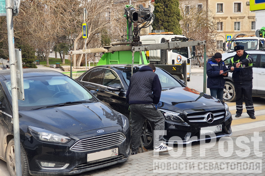 ForPost - Новости : В центре Севастополя уже не получится бесплатно воспользоваться парковкой 