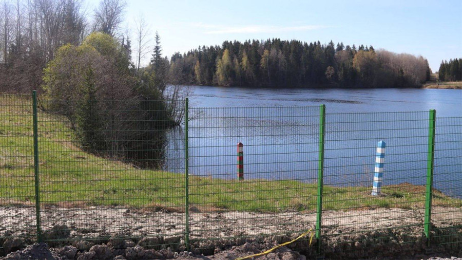 ForPost - Новости : Финны удивились, что для защиты от России на границе строят «садовый забор»