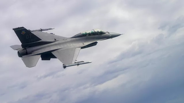 ForPost - Новости : Киев назвал необходимое число F-16 для выхода к границам 1991 года