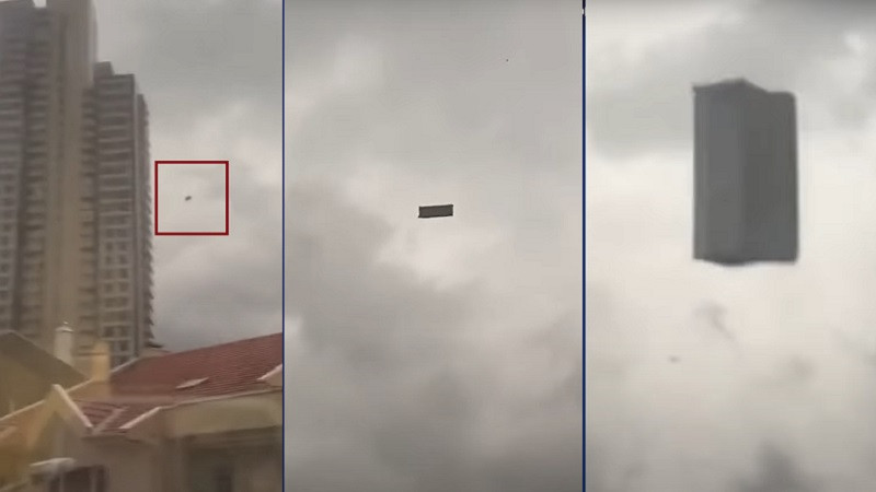 ForPost - Новости : Очевидцы сняли на видео «диван-самолёт»