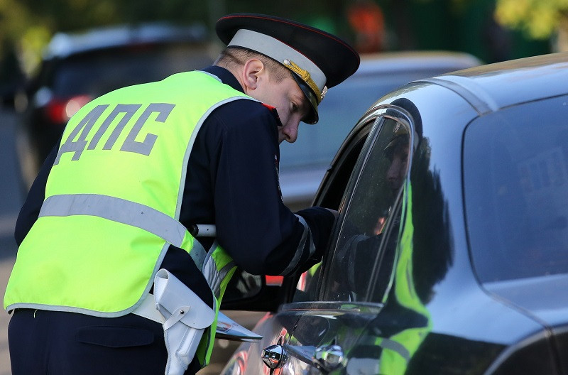 ForPost - Новости : Россиян лишат права водить машину за неявку в военкомат