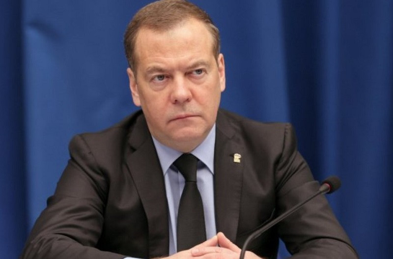 ForPost - Новости : Медведев призвал не недооценивать контрнаступление ВСУ