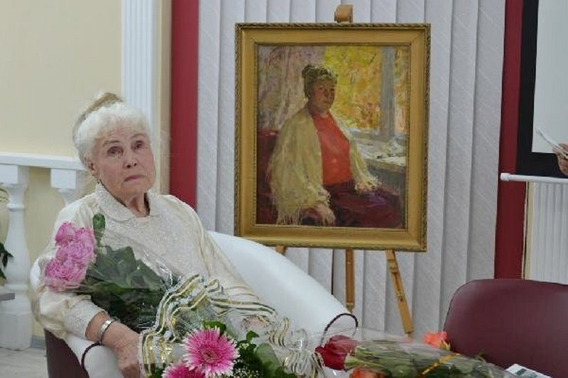 ForPost - Новости : В Крыму простились со столетней писательницей