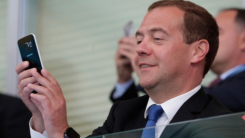 ForPost - Новости : Медведев объяснил, почему не похож на самого себя образца 2010-го