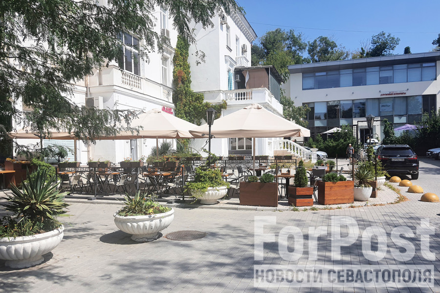 ForPost - Новости : В Севастополе разворачивается битва за летние веранды кафе и ресторанов 