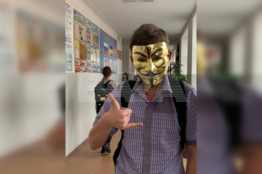 ForPost - Новости : Девятиклассник устроил поножощину в школе, тревожная кнопка не сработала