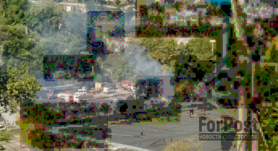 ForPost - Новости : Пожар на севастопольском судоремонтном заводе почти потушен