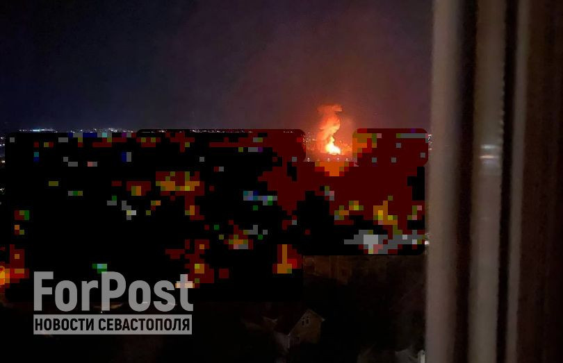 ForPost - Новости : В небе Севастополя прогремели мощные взрывы