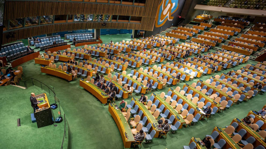 ForPost - Новости : Канцлер Германии пообщался с пустым залом на Генассамблее ООН