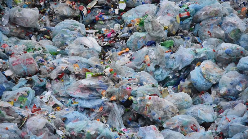 ForPost - Новости : В крымской столице природный памятник превратили в мусорную свалку