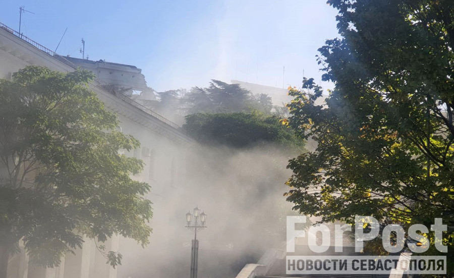 ForPost - Новости : В Севастополе провели повторный подрыв аварийных конструкций штаба флота