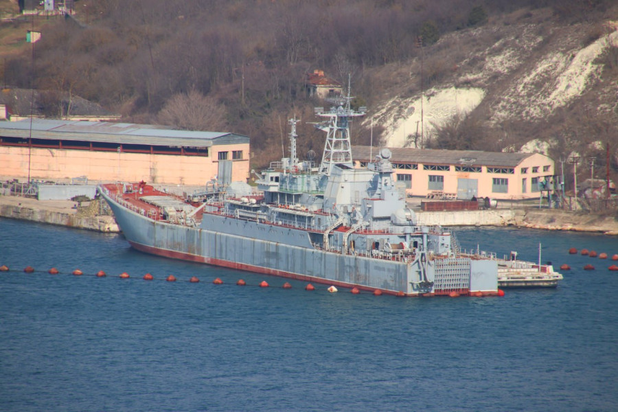 ForPost - Новости : В Севастополе бывший украинский корабль послужит добру