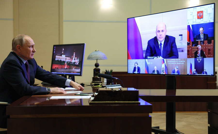 ForPost - Новости : Путин объяснил, что России санкции полезны — в страну не заедут клопы