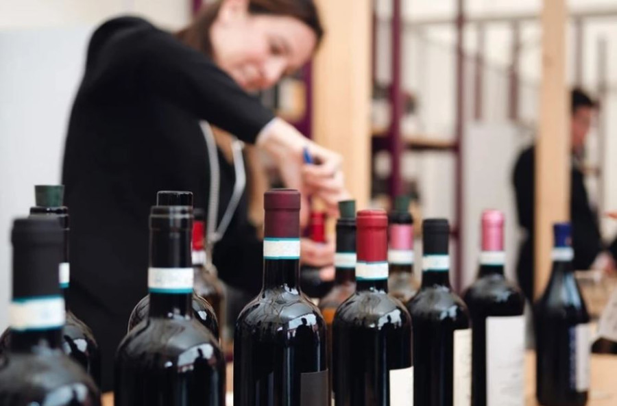ForPost - Новости : Импорт молодого французского вина в Россию сократился на 40% 