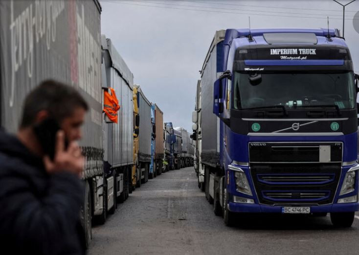ForPost - Новости : Поляки усилят проверку украинских грузовиков на границе
