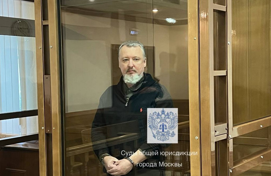 4 года ни за что. поздравления с днём рождения мальчику 4 года. мне 4 года. открытка 4 месяца. 4 года ни за что.