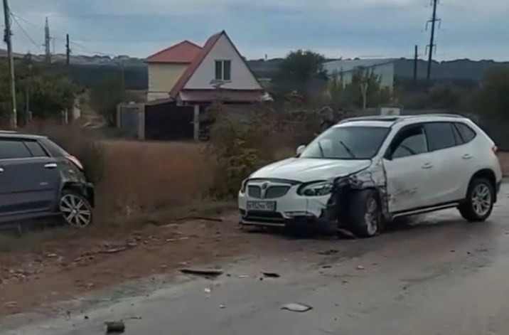 ForPost - Новости: В Севастополе пять автомобилей «сыграли в домино» 