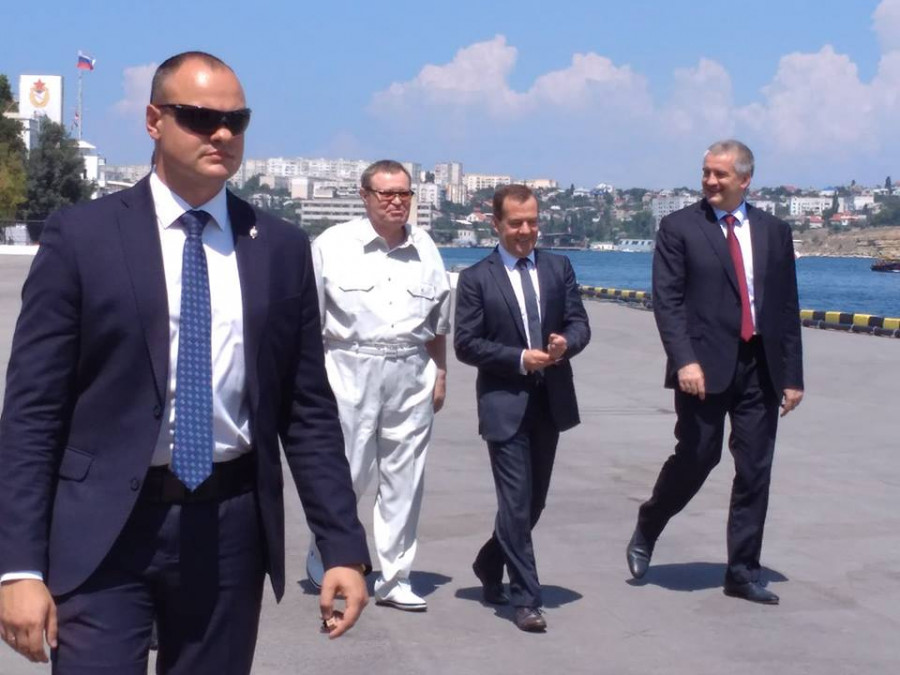 ForPost - Новости: Медведев открыл морское сообщение между Севастополем и Ялтой