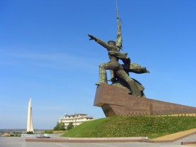 ForPost - Новости : Севастополь получил в дар книги о своей истории