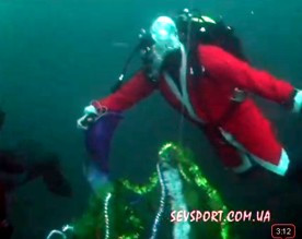ForPost - Новости : Севастопольские дайверы встретили Новый год под водой
