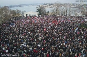 ForPost - Новости : На многотысячном митинге в Севастополе, избран городской голова