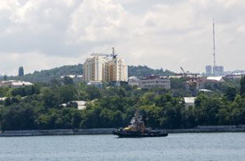 ForPost - Новости : Малахов курган в Севастополе со стороны моря больше никто не увидит