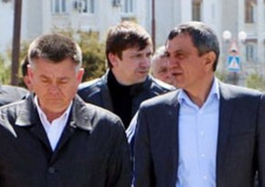 ForPost - Новости : «Я не могу никому сказать нет» - губернатору Севастополя не удалось скрыть особые отношения с экс-министром обороны Украины