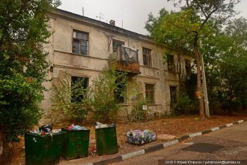 ForPost - Новости : Жильцам ветхого дома в Инкермане предоставят другое жильё