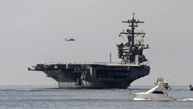 ForPost - Новости : США неожиданно развернули авианосец "Карл Винсон" к южнокорейским берегам