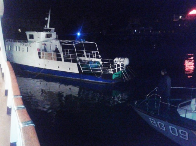 ForPost - Новости: Морские пограничники спасли буксир и катер от затопления