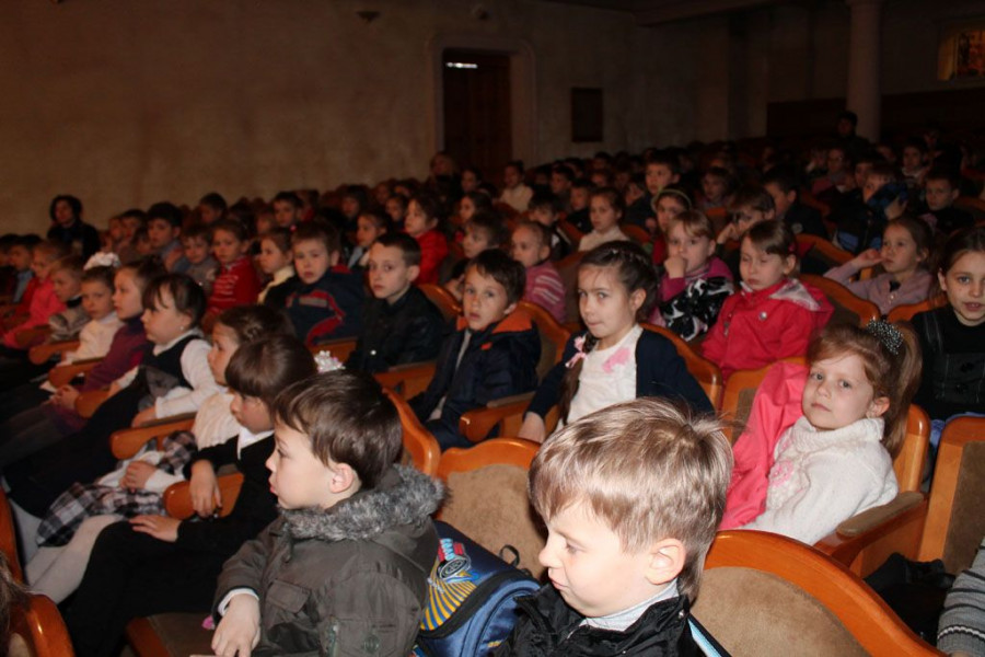 ForPost - Новости: В Севастополе в рамках проекта «Познай мир музыки» снова исполнили классику для школьников