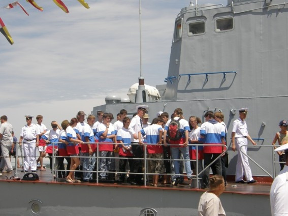ForPost - Новости: Севастопольцы поздравили ВМСУ с праздником. По своему.