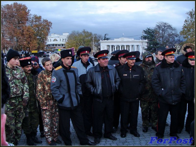 ForPost - Новости: Более 1000 жителей города-героя на антиевропейском митинге в Севастополе потребовали от украинских властей присоединения к Таможенному союзу