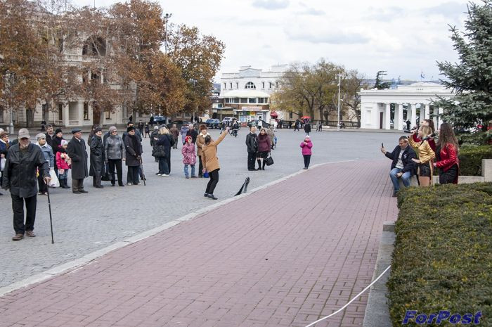 ForPost - Новости: Разделенные улицей. Политическое противостояние в Севастополе