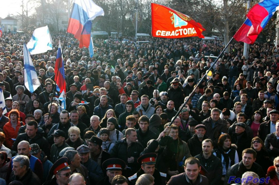 ForPost - Новости: Вчерашний митинг в Севастополе был самым массовым со времен девяностых годов