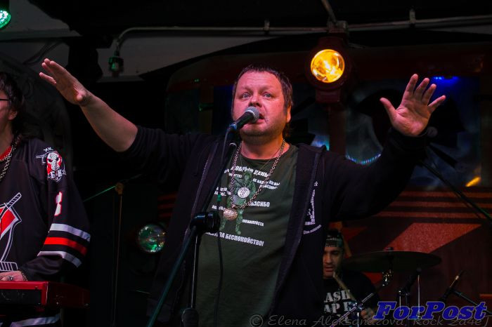 бахыт компот тексты. группа бахыт компот обложки альбомов. солист бахыт компот. бахыт компот обложка. бахыт компот тексты.