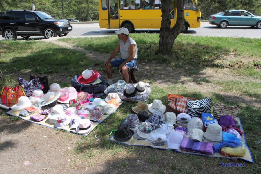 ForPost - Новости: "Блошиный рынок" в Севастополе: убрать нельзя оставить